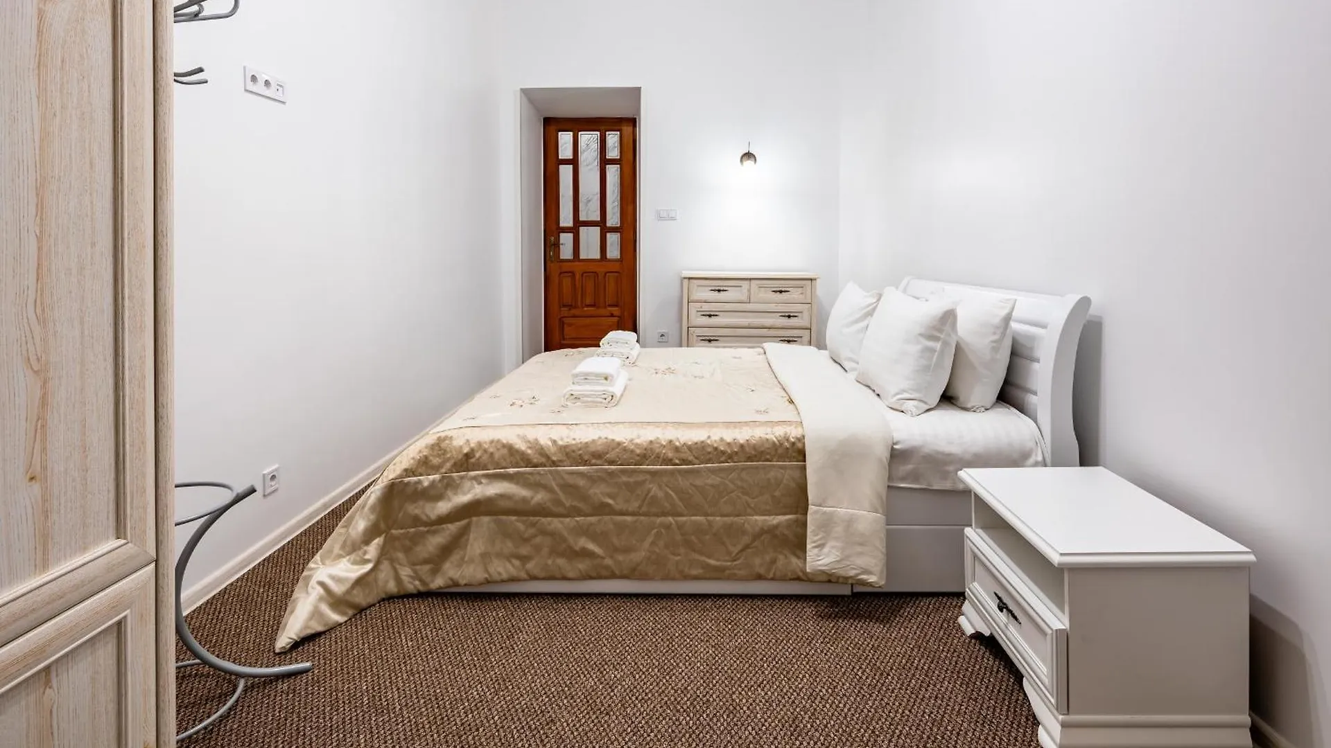 Designer Apartment! The Center! Валова 29 Львов 0*,  Украина